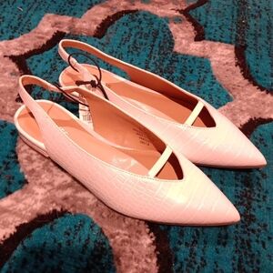 NWT Express Pointy Toe cream  Slingback Flats size 6